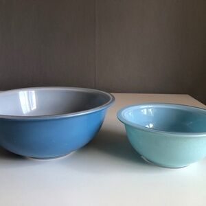 Vintage Pyrex Nesting Bowls